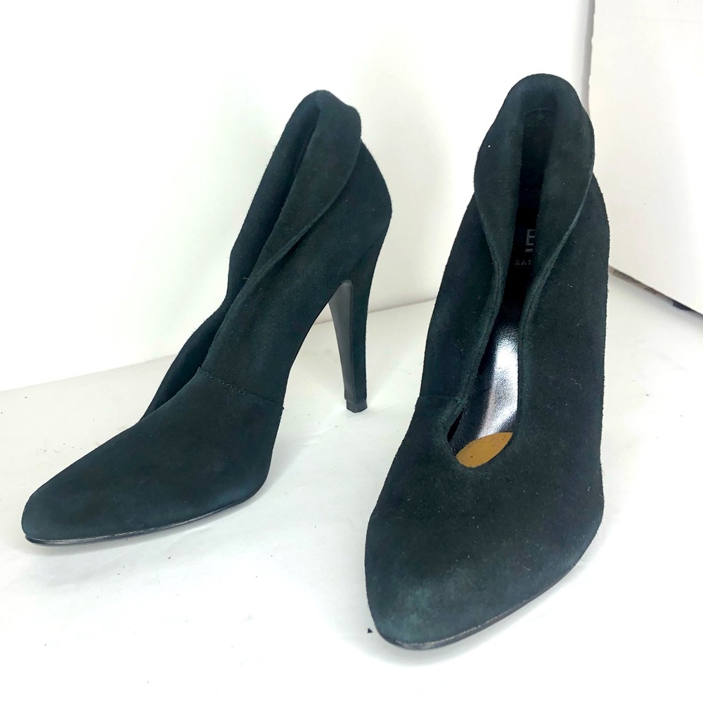 Bakers Suede black heel